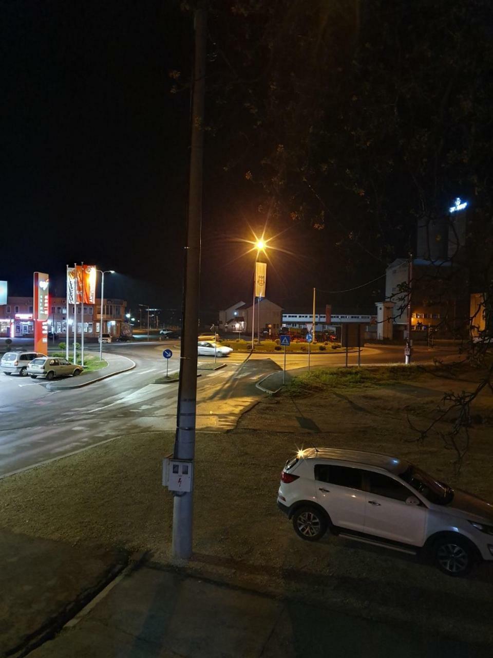 Apartman Markovic Bosanski Samac Екстериор снимка